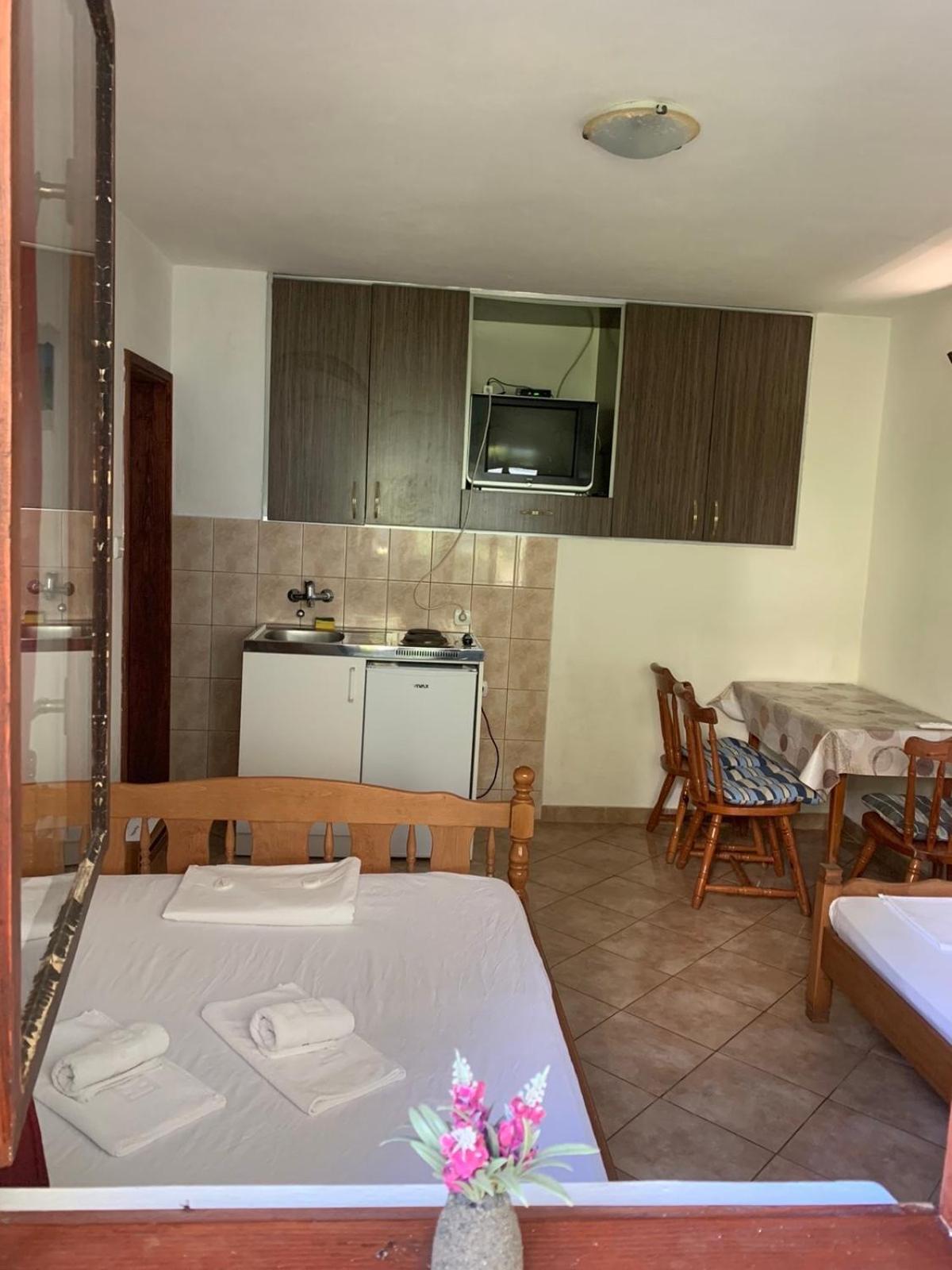 Apartmani Ivana Tivat Eksteriør bilde